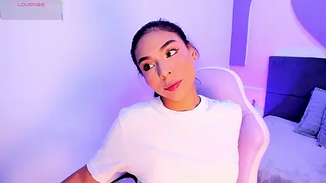 StripChat amira_cute2 is Freechat amira_cute2 — happy monday amira