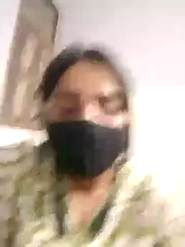 Offline Amisha2 on StripChat