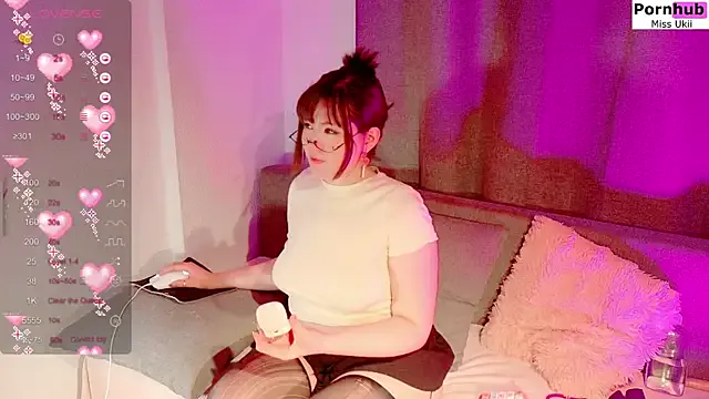 Amoki_Uki on StripChat