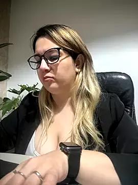 amooraaamoon from StripChat