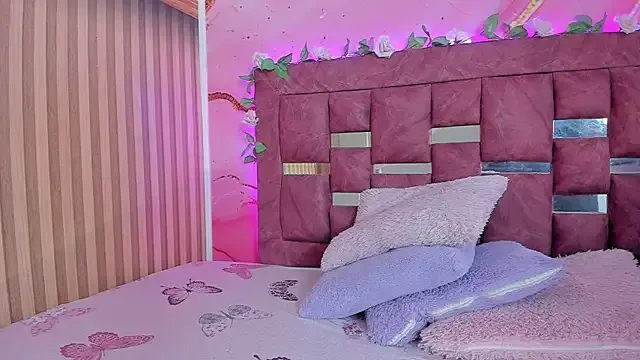 Offline amy_rose__ on StripChat