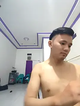 Offline andi888999 on StripChat