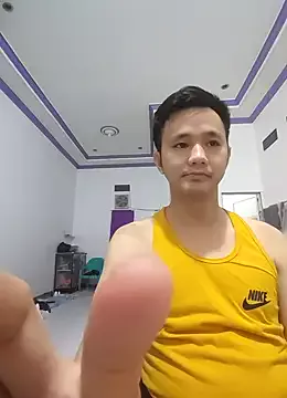 Offline andi888999 on StripChat