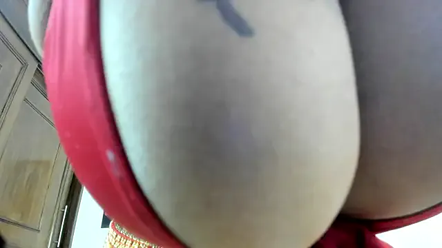 Offline Andrea_Williams_ on StripChat