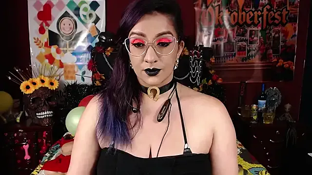 Offline andreafetishx on StripChat