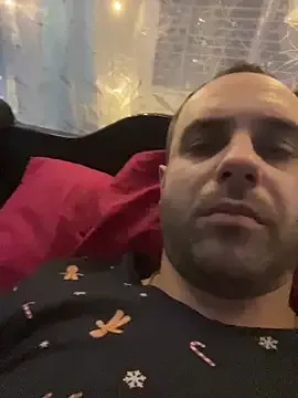 Offline AndyLynn on StripChat