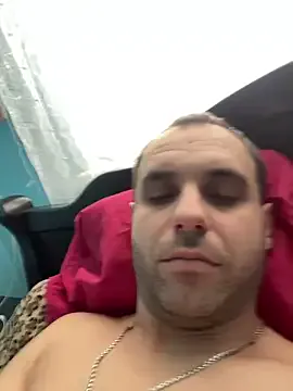 Offline AndyLynn on StripChat