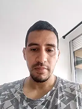 Offline Andyy_Carterr on StripChat