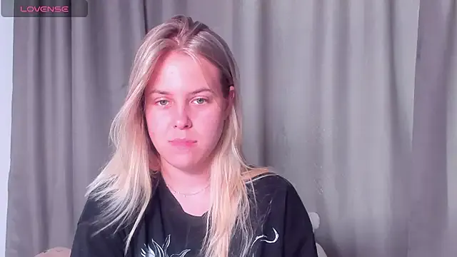 Offline AngelAnty on StripChat