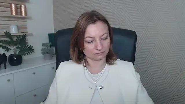 Offline angelaSamt on StripChat