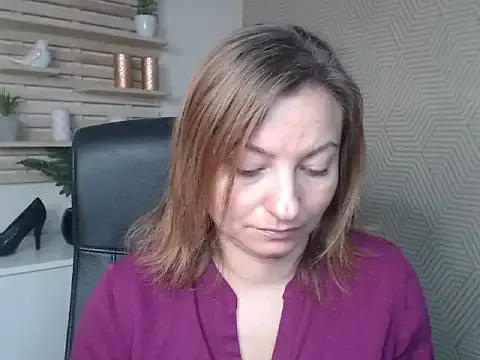 Offline angelaSamt on StripChat