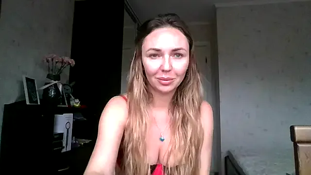 Offline AngelinaLove28 on StripChat