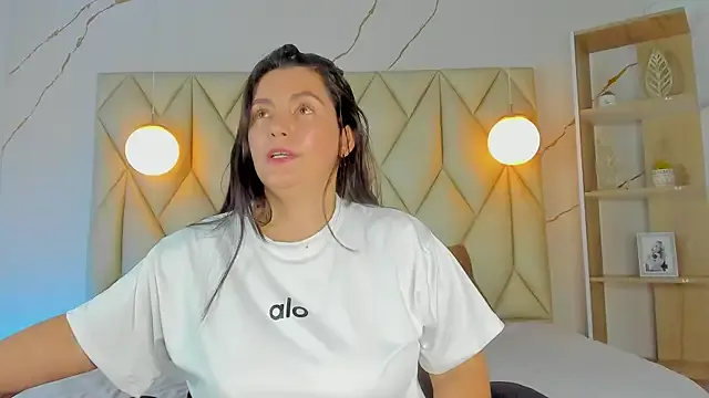 Freechat angelswets on StripChat