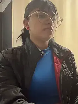 Offline angie_rousse_ on StripChat