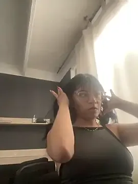 Offline angie_rousse_ on StripChat