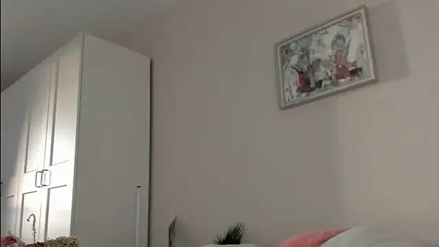 Offline angleAndy on StripChat