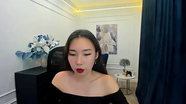 AnnaReyla from StripChat