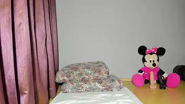 AnneQueen from StripChat