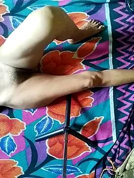 arachnahot from StripChat