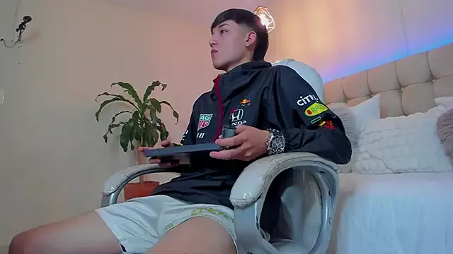 Offline Ares_di_martin on StripChat