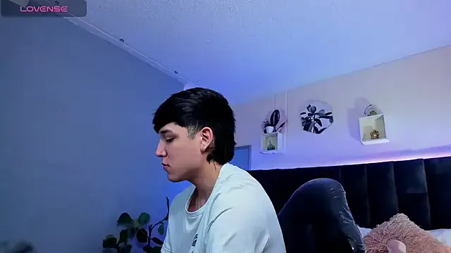 Offline Ares_di_martin on StripChat