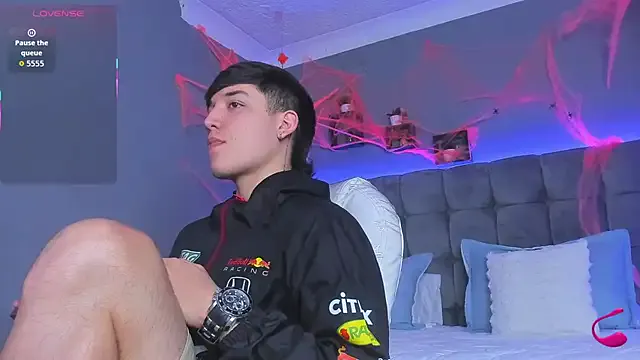 Offline Ares_di_martin on StripChat