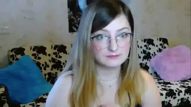 Offline Arielsssplash on StripChat