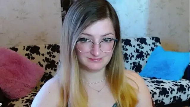 Offline Arielsssplash on StripChat