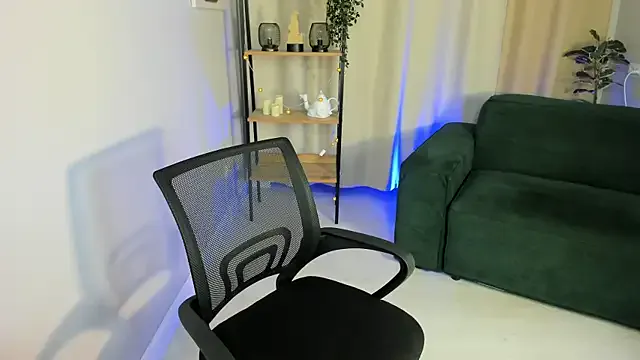 Freechat arizzzona on StripChat