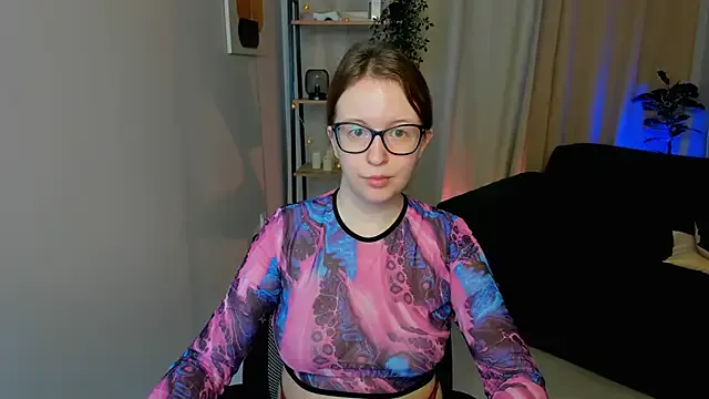 Freechat arizzzona on StripChat