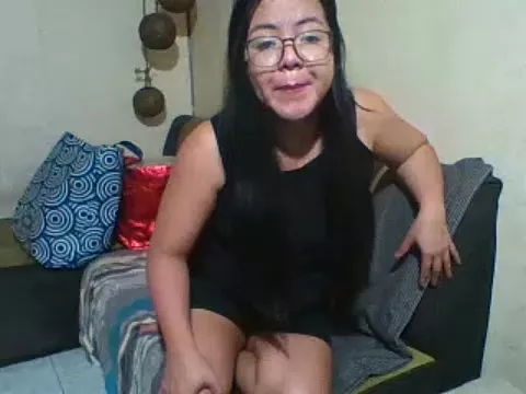 asian-doll on StripChat