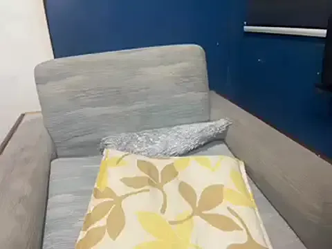 asian-doll on StripChat