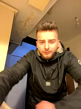 atesturky on StripChat