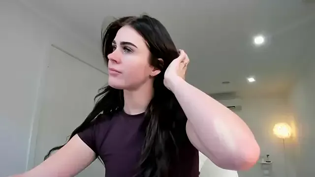 Offline aus_queen on StripChat