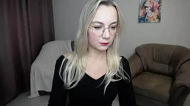 Ava_Elior from StripChat