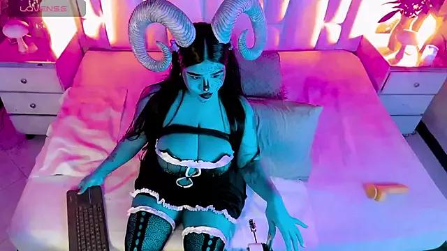 AVA_MALAIKA from StripChat
