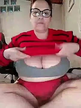 AyantiPonz79 from StripChat