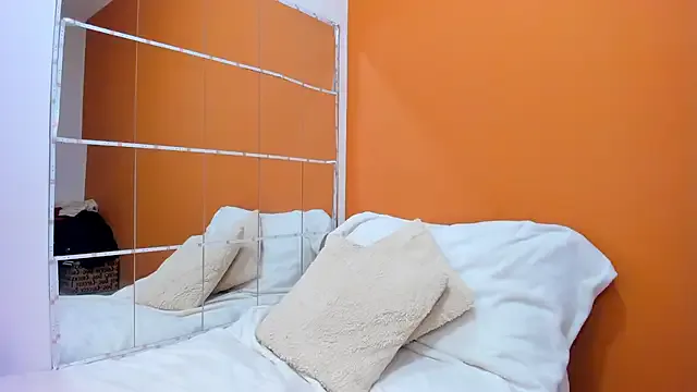 Offline b3cky_ on StripChat