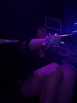 Offline badlills201 on StripChat