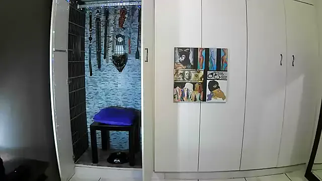 Offline BaDSubMiss on StripChat