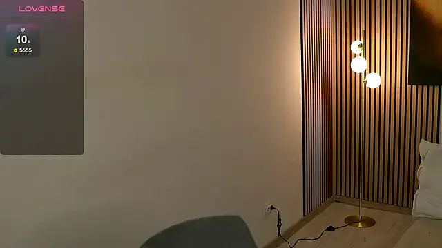 Offline BarbaraXoXoX on StripChat