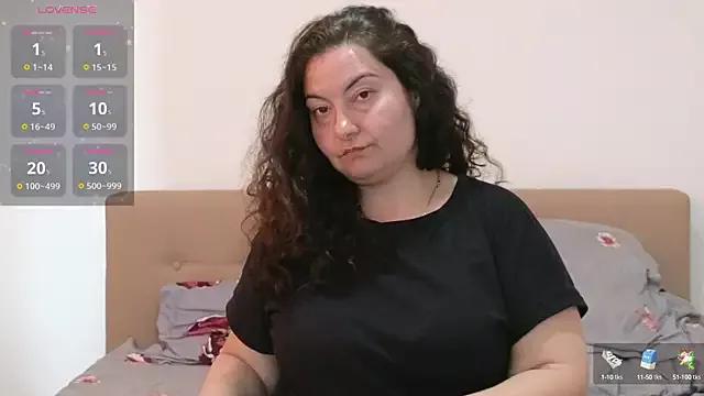 BBW_MILF_4U from StripChat