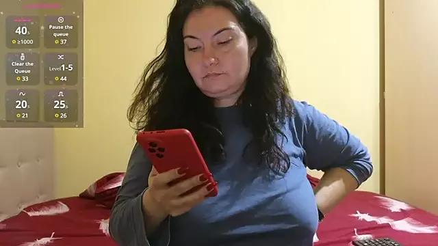 BBW_MILF_4U from StripChat