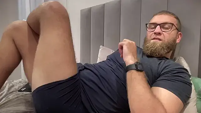 Offline Bear_bear_ on StripChat