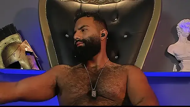 Offline BeardAndrew on StripChat