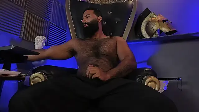 Offline BeardAndrew on StripChat