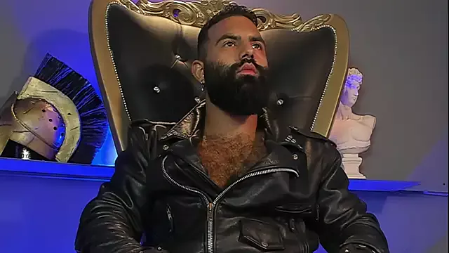 Offline BeardAndrew on StripChat