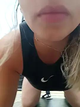 Belinda-Naughty from StripChat is Freechat