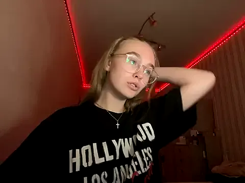 bellameow88 on StripChat