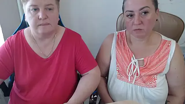 Offline Bertie_Adeline on StripChat